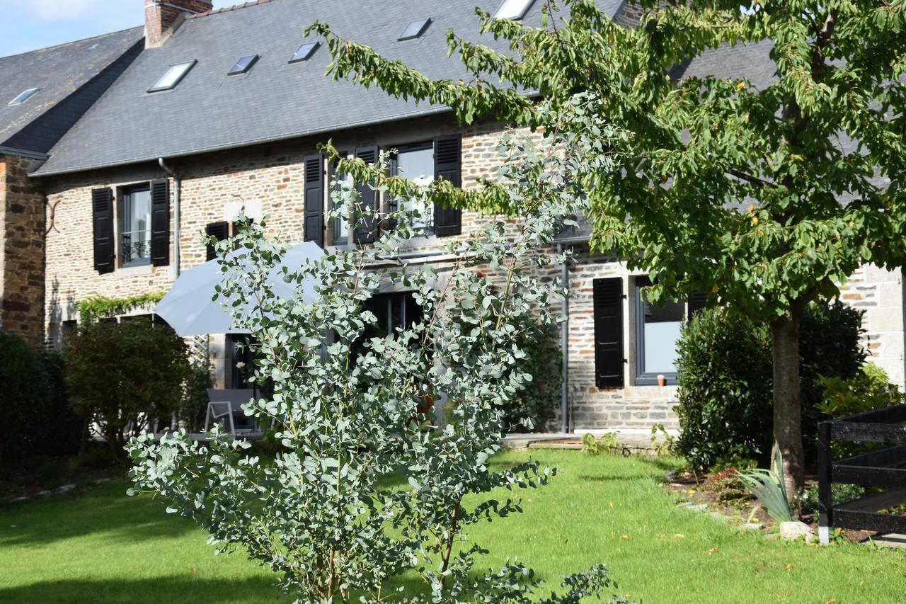 Mont B&B Pontorson Exteriör bild